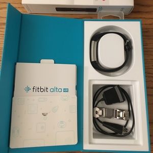 Black Fitbit ALTA HR - Small - with extra band